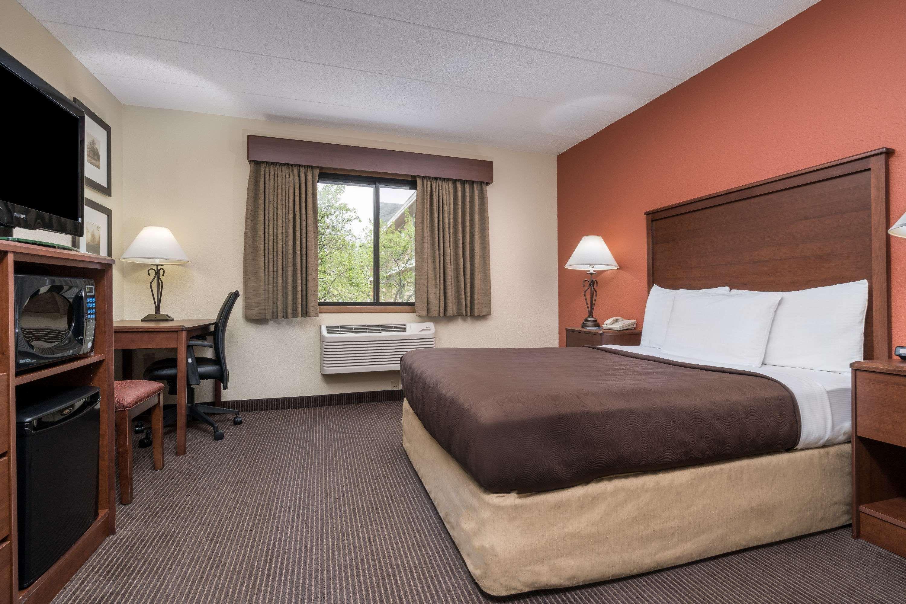 Americinn By Wyndham Tofte Near Lake Superior Bagian luar foto