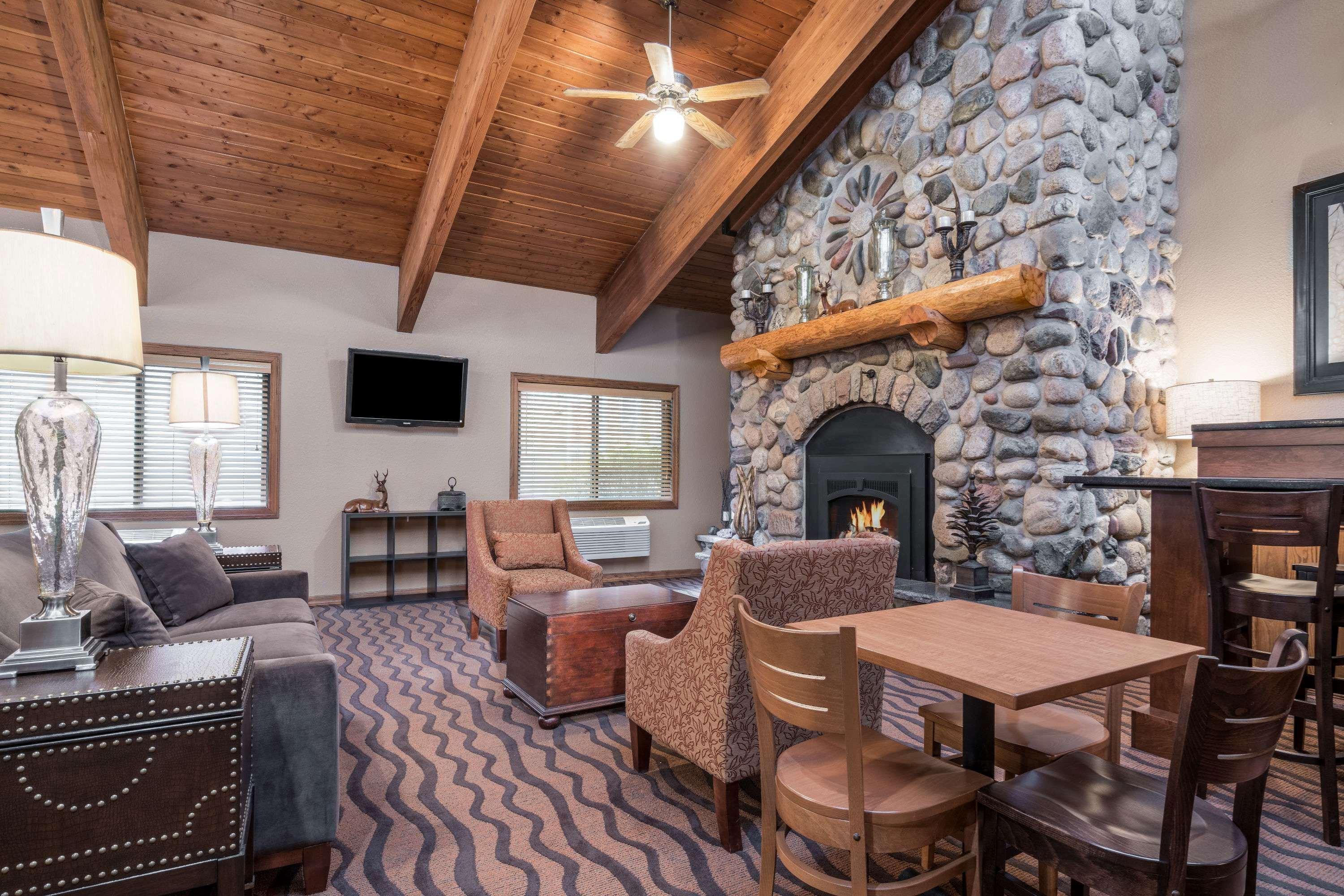 Americinn By Wyndham Tofte Near Lake Superior Bagian luar foto