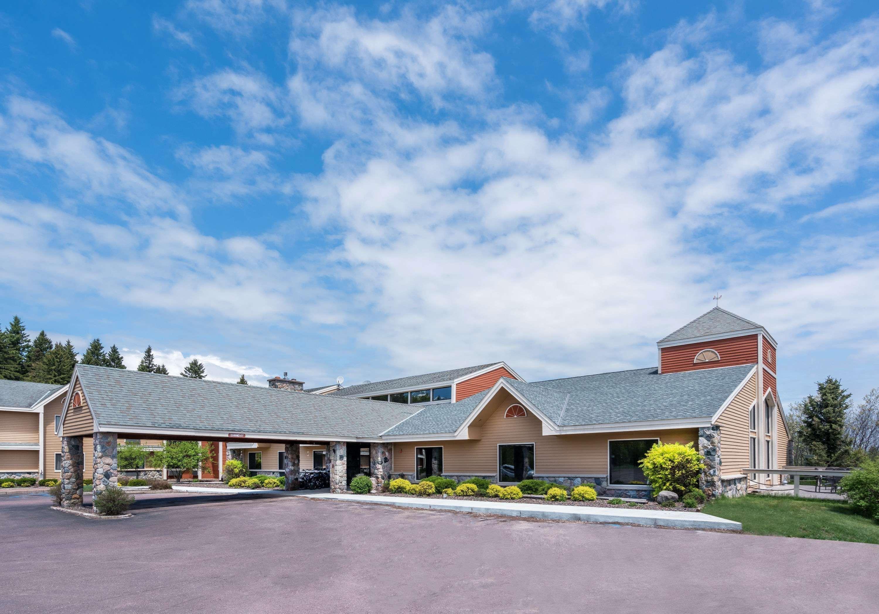 Americinn By Wyndham Tofte Near Lake Superior Bagian luar foto