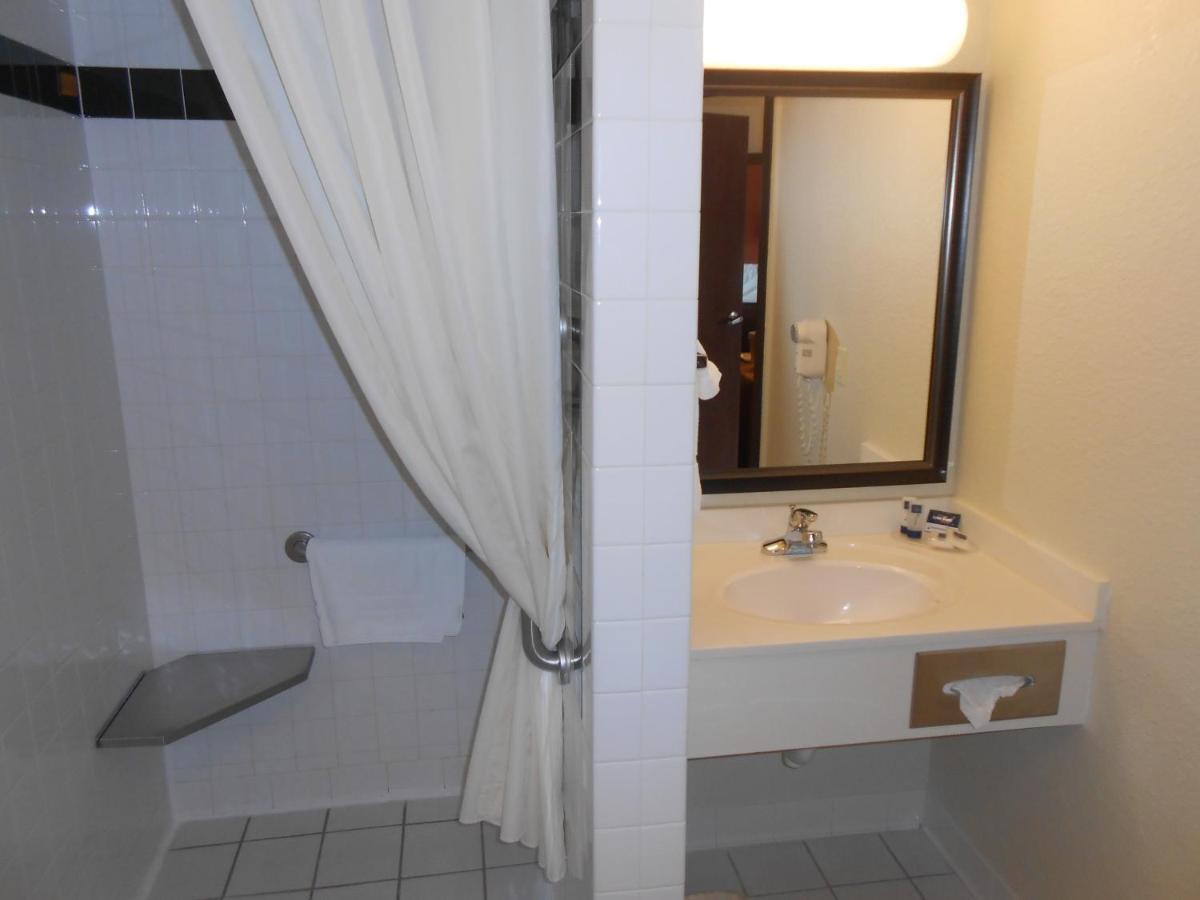 Americinn By Wyndham Tofte Near Lake Superior Bagian luar foto
